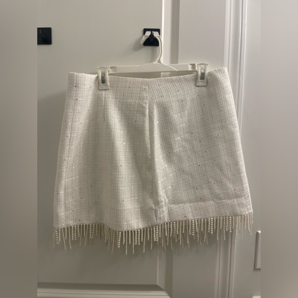 Lulu’s Voguish Ways White Tweed Pearl Fringe Mini Skirt - Picture 5 of 5